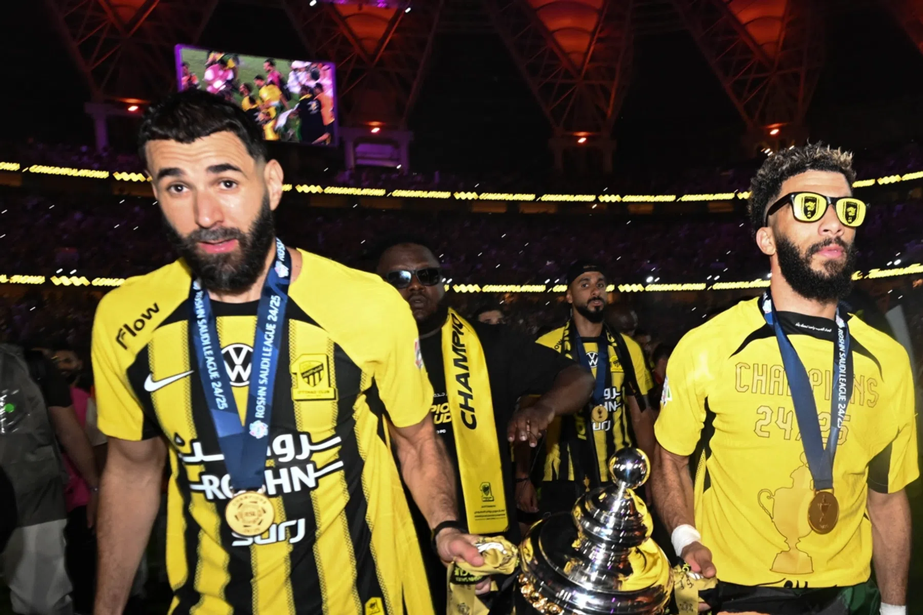 Topcijfers in Saoedi-Arabië leveren Benzema titel 'Speler van het Jaar' op