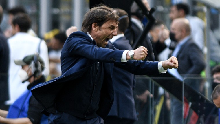 'Voorzitter Napoli zegde Conte een budget van 150 miljoen euro toe'