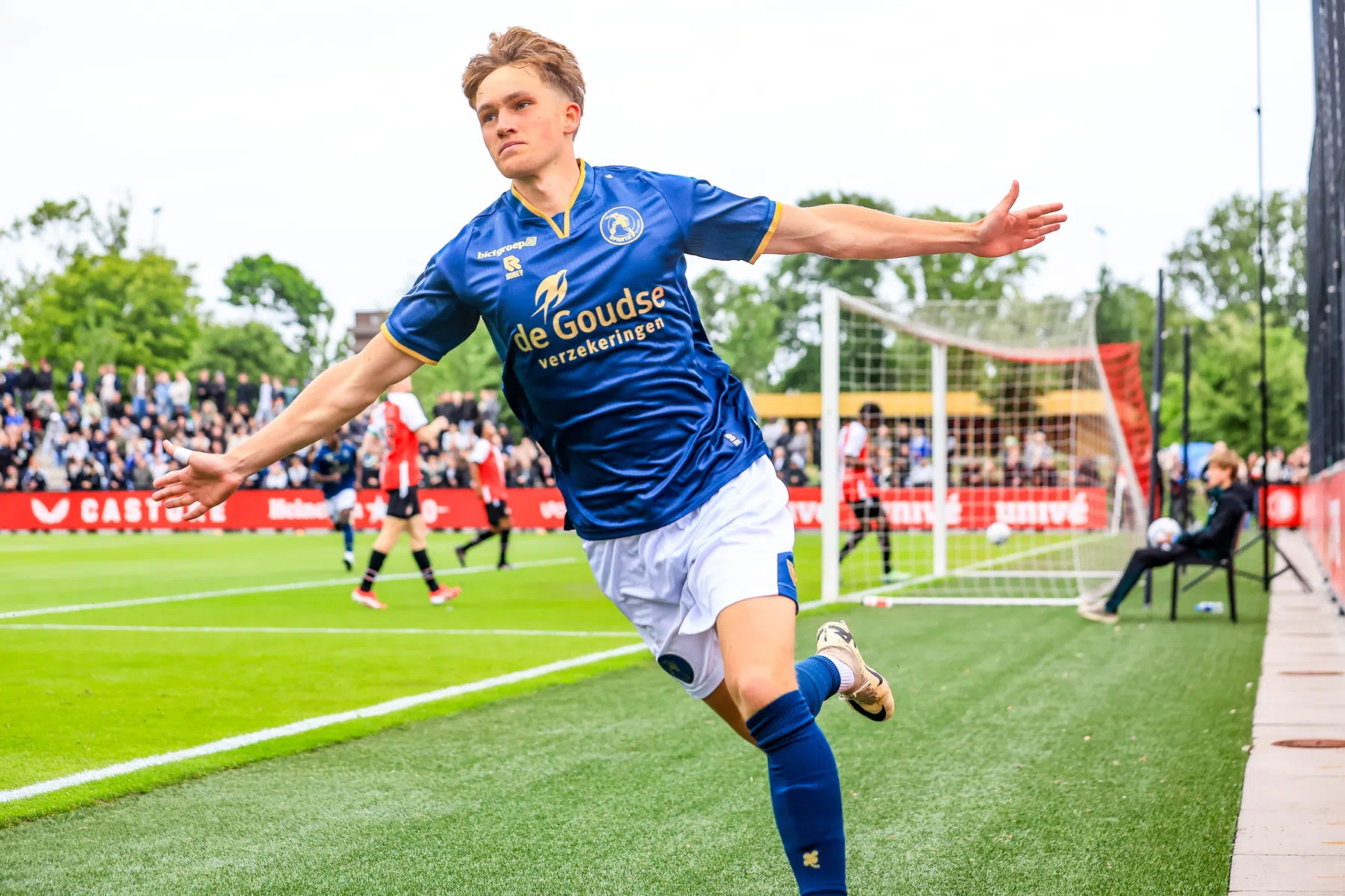 Jong Sparta verplettert Feyenoord Onder-21 in belangrijke heenwedstrijd