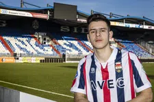 Thumbnail for article: Kireev poseerde al in het shirt van Willem II, maar komt niet meer naar Tilburg