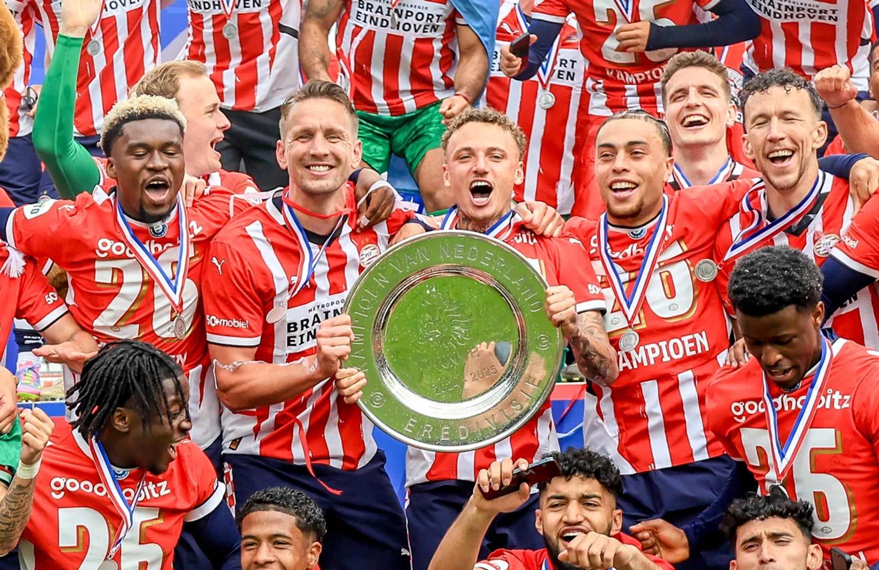 Op deze datum wordt het definitieve Eredivisie-programma bekend