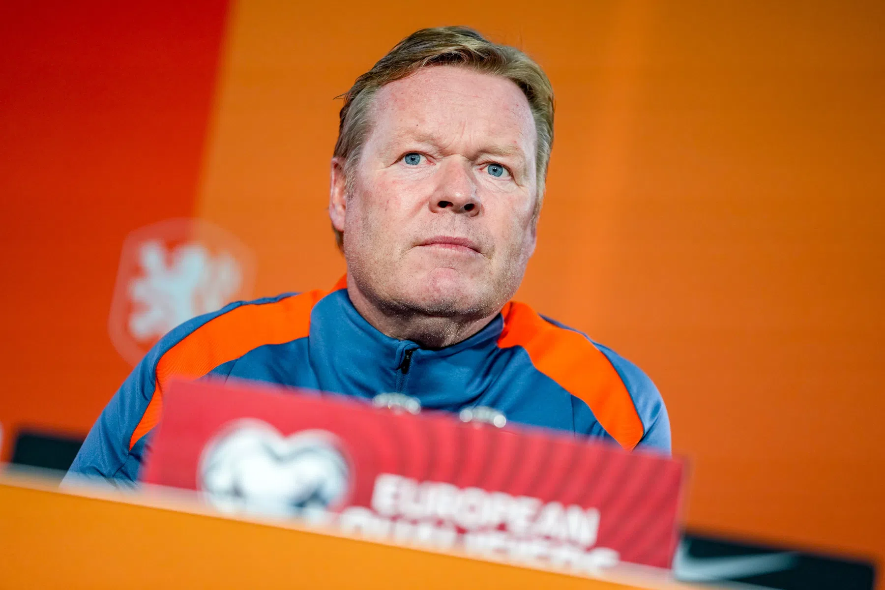 Koeman reageert op verhaal over afgeperste Brobbey: 'Dit gun je niemand'