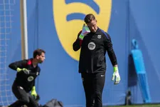 Thumbnail for article: 'Ter Stegen maakt zichzelf onmogelijk bij Barcelona'