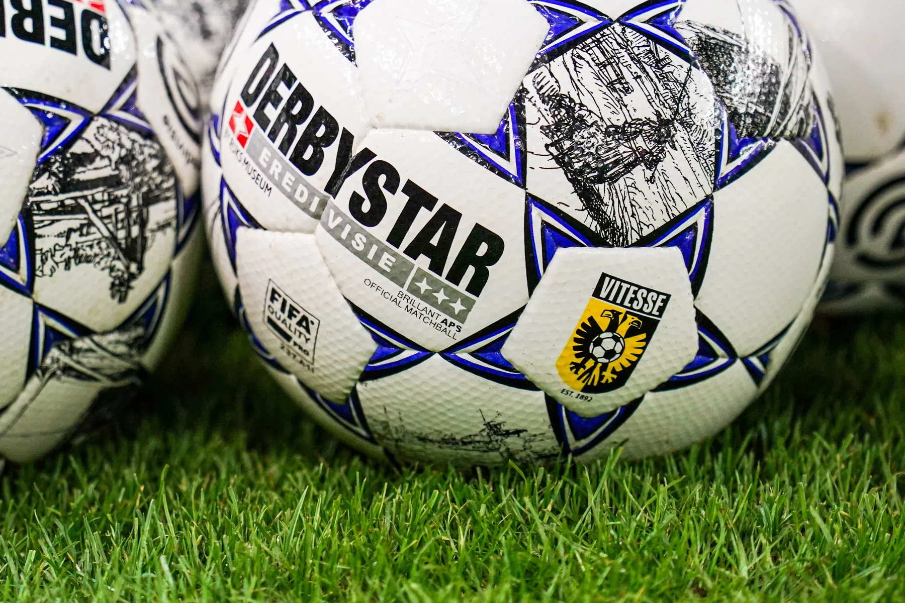 Noodlijdend Vitesse presenteert twee nieuwe hoofdsponsors