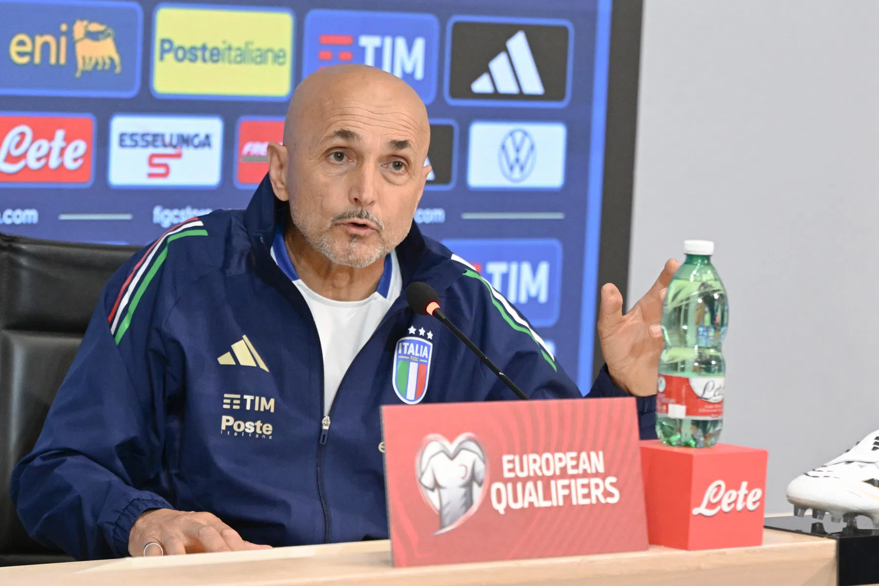 Ontslagen Spalletti staat uren voor belangrijk duel Italië pers al te woord