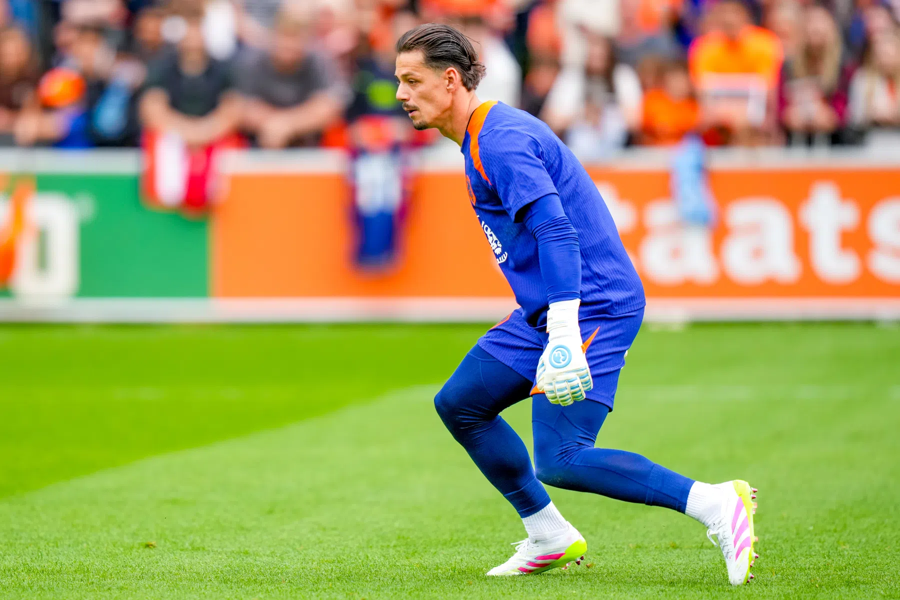 Miljoenen en meerjarig contract: Olij wordt nieuwe doelman PSV