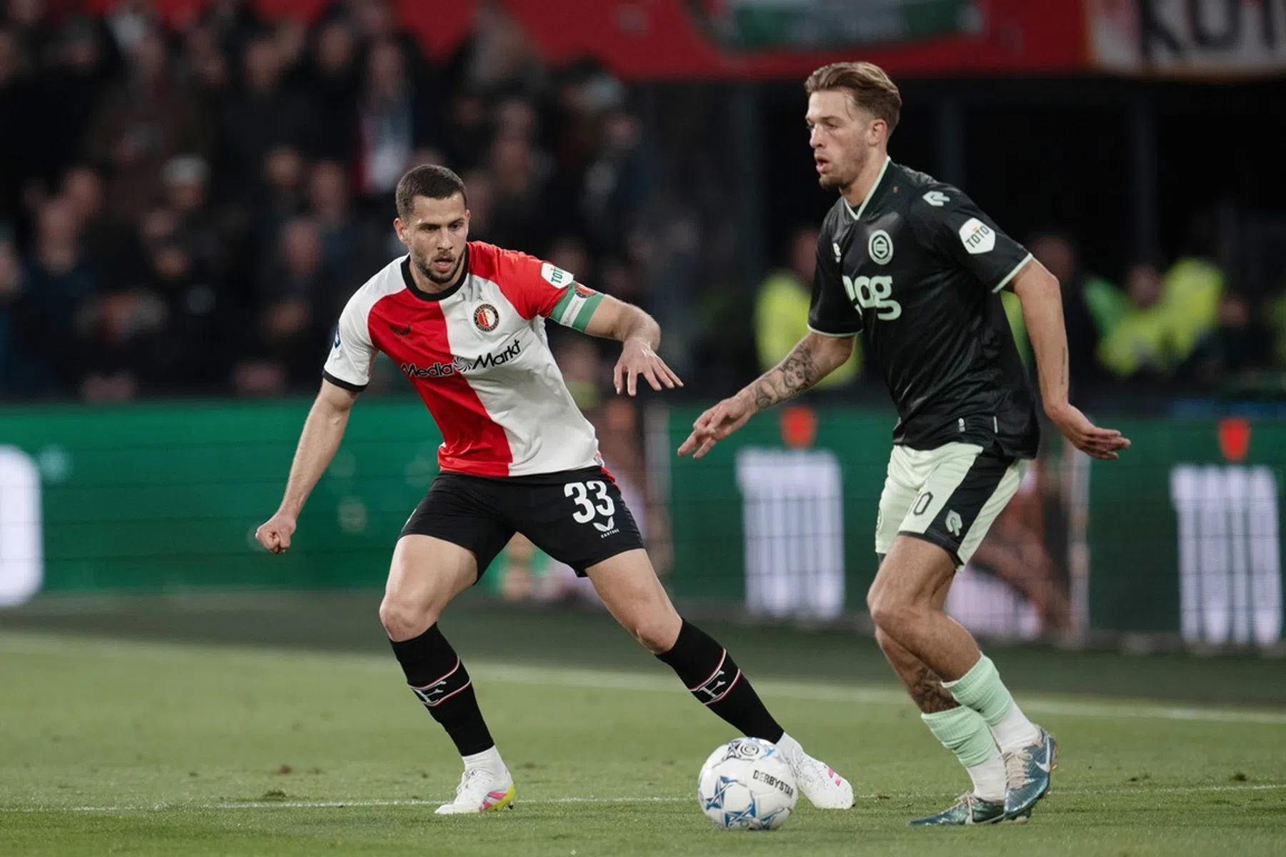 Feyenoord nog druk bezig met Valente: 'Spelletje wordt nu gespeeld'