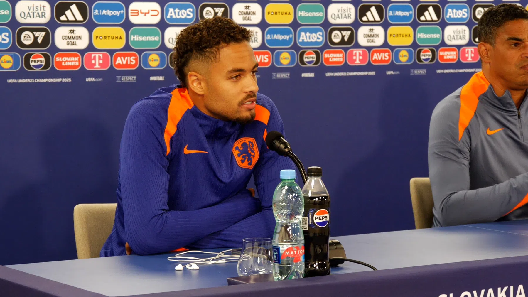 Deze eigenschappen maken Rensch de beste aanvoerder voor Jong Oranje