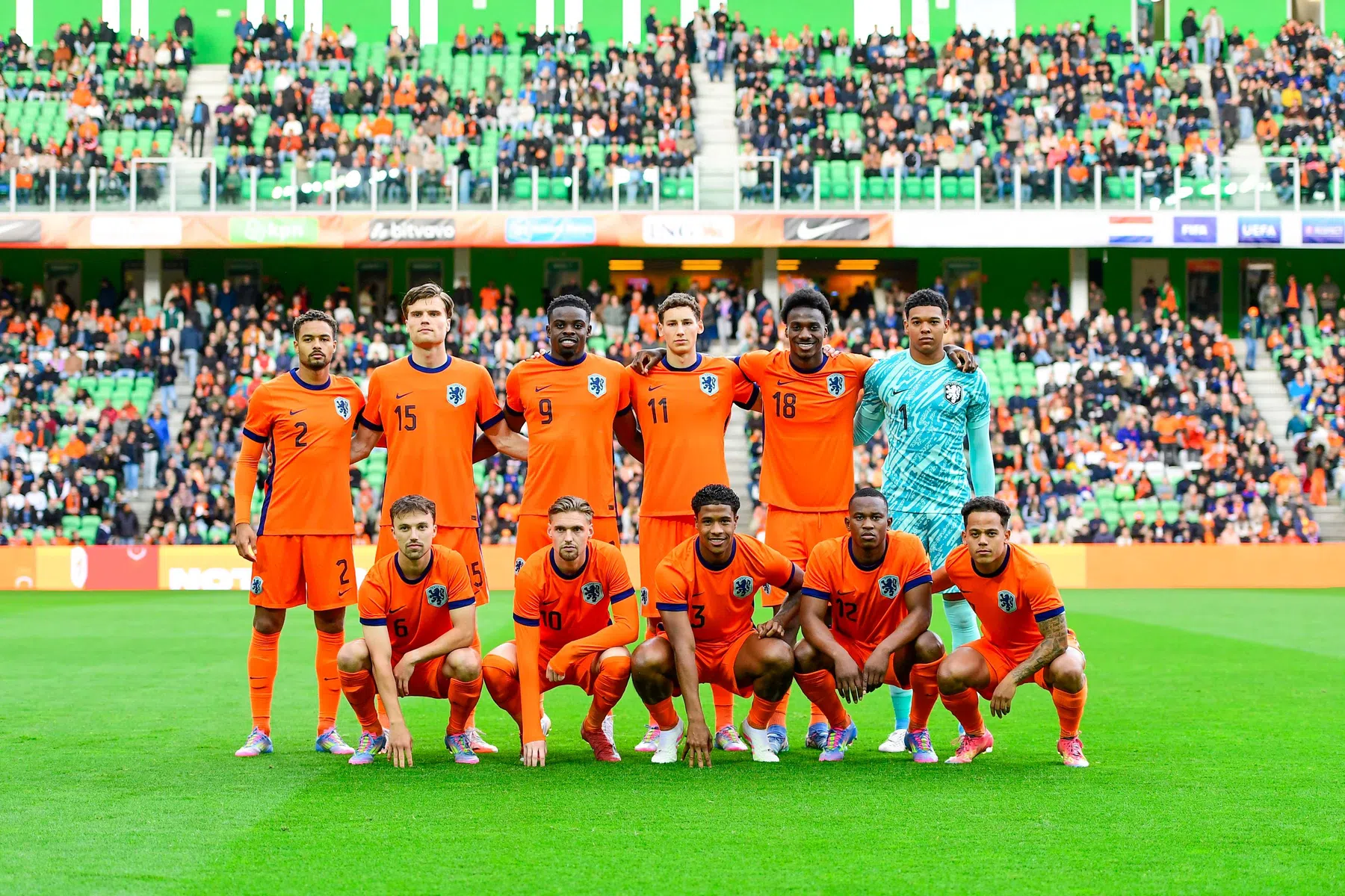 Foppe de Haan geeft Jong Oranje extra motivatie: 'Het is tijd voor nieuwe beelden'