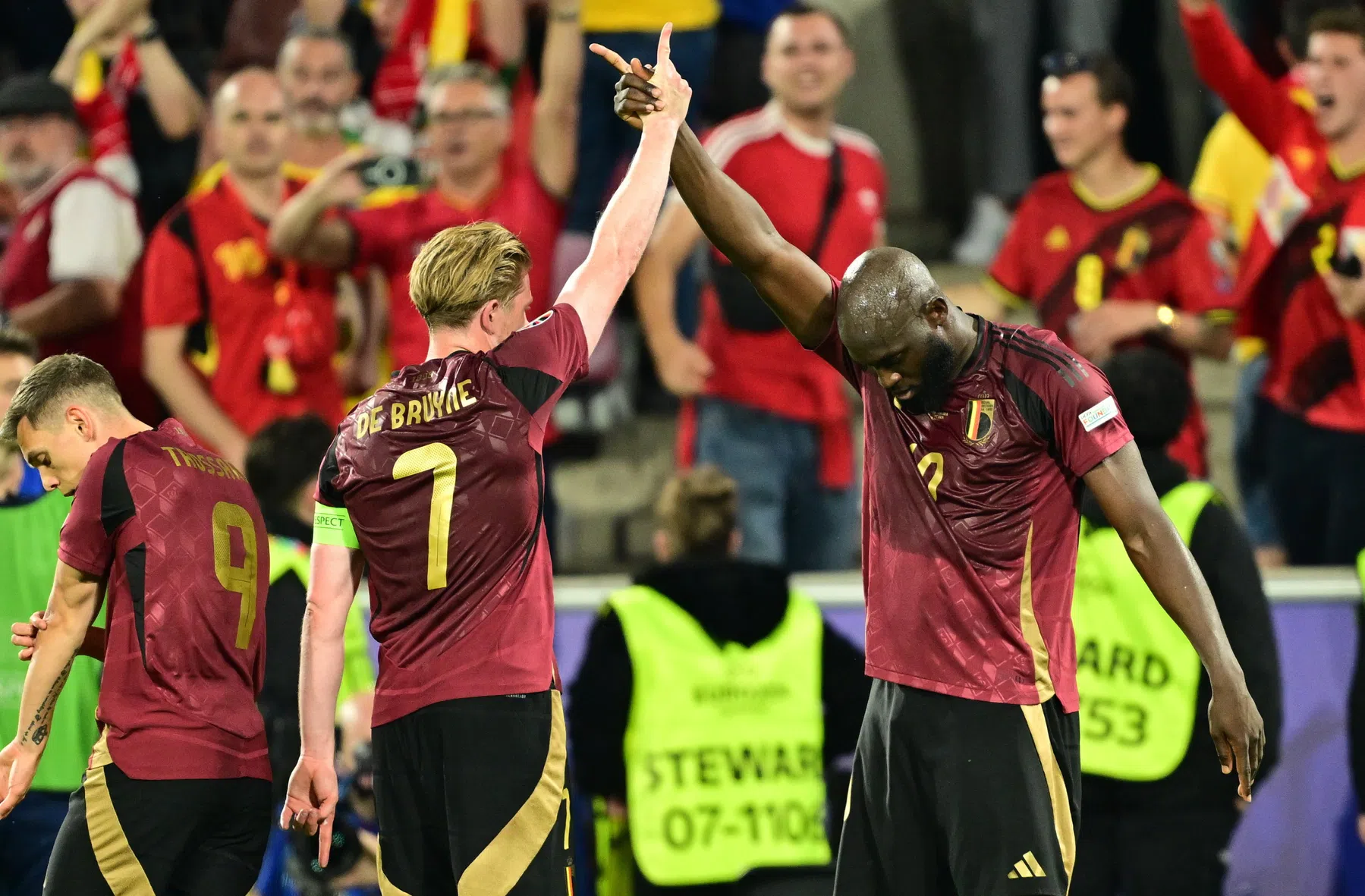 Kampioensgeschenk voor Napels: De Bruyne tekent contract