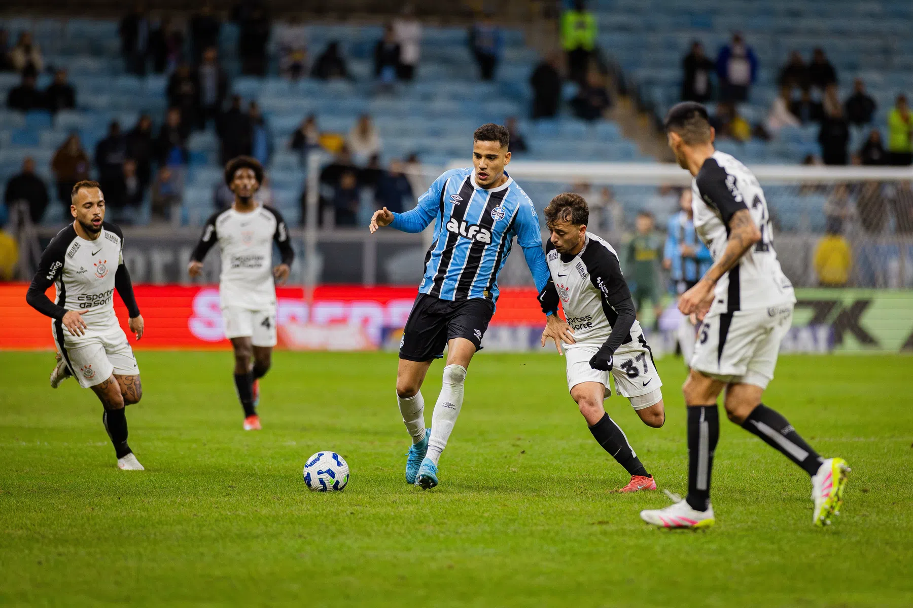 Corinthians blijft zonder vakantieganger Memphis punten morsen