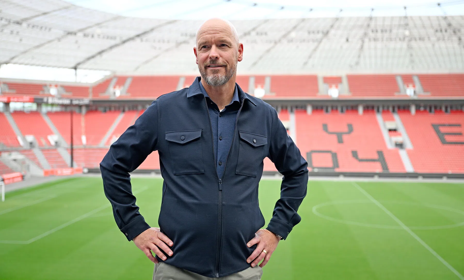 Ten Hag en Simonis weten tegenstander tijdens eerste officiële wedstrijden