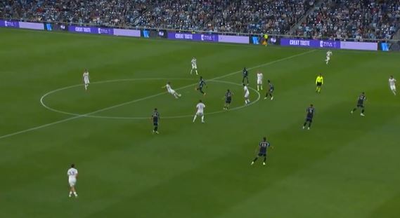 Geniale Reus en waanzinnige goal van vanaf middenlijn op MLS-avond