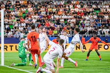 Thumbnail for article: Jong Oranje heeft een groot probleem en de oplossing zit thuis