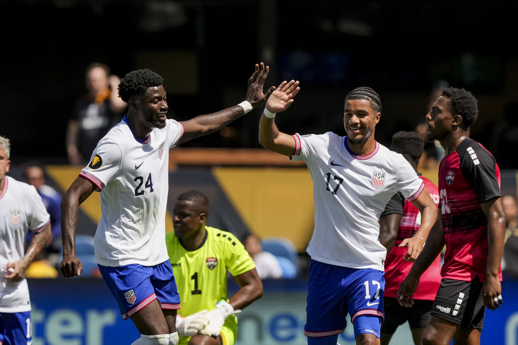 Gold Cup: Tillman neemt VS bij de hand, Suriname ruikt aan stunt tegen Costa Rica