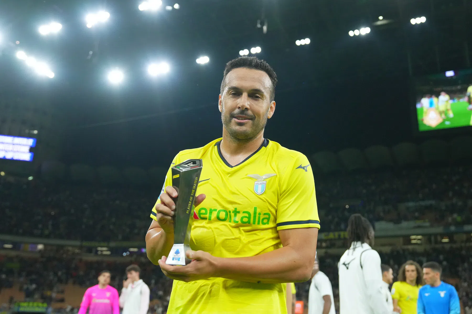 Bijna 38-jarige Pedro weet van geen ophouden en tekent nog een jaar bij