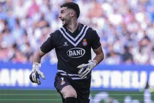 Thumbnail for article: Veelbelovende Espanyol-keeper is eerste aanwinst Barcelona
