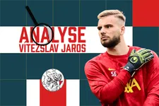 Thumbnail for article: Ajax-keeper Vitezslav Jaros is een atletische meevoetballer