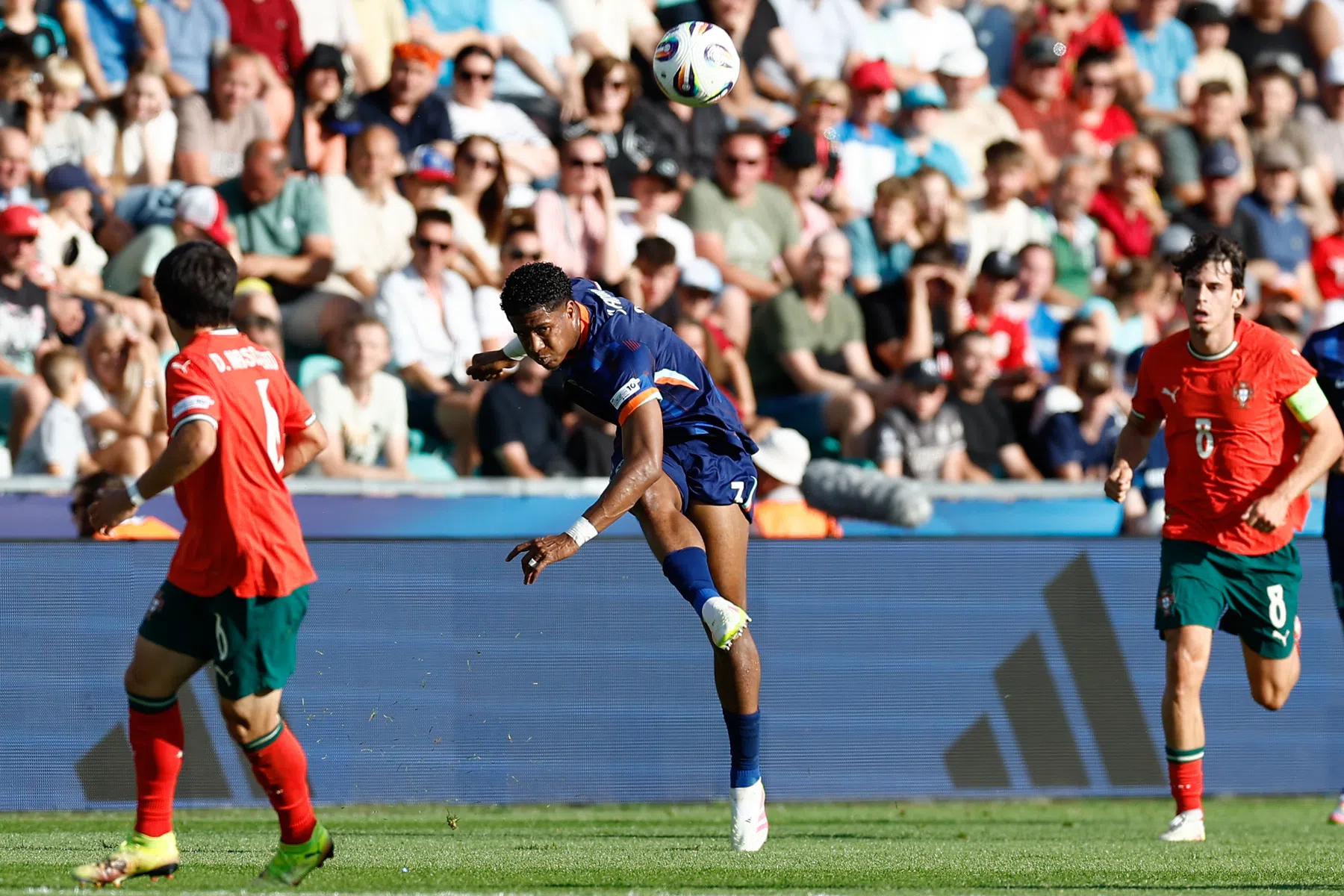 Flamingo geniet van prestatie Jong Oranje: 'Misschien beter met tien man'