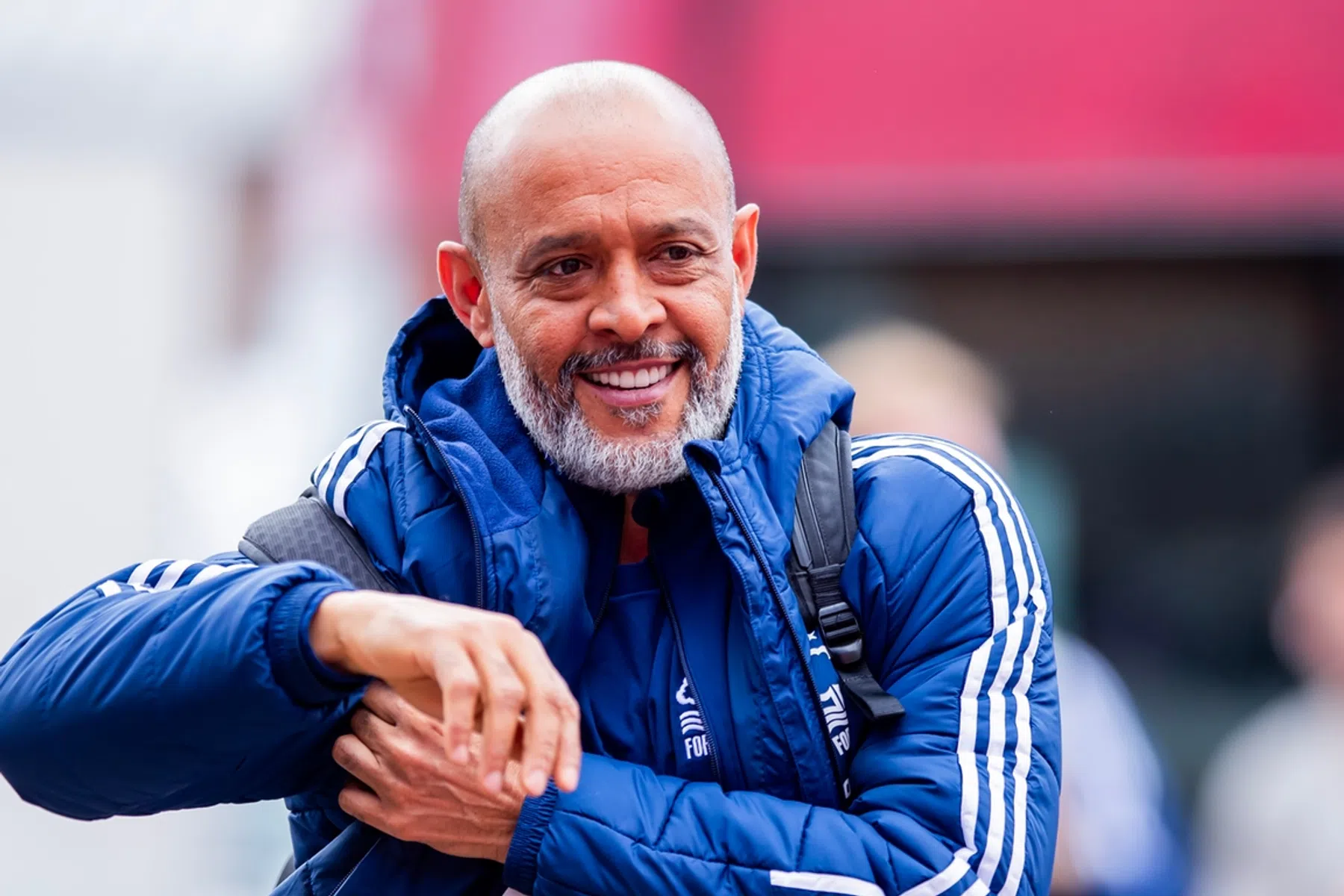 Succestrainer Forest tekent fonkelnieuw contract bij de club