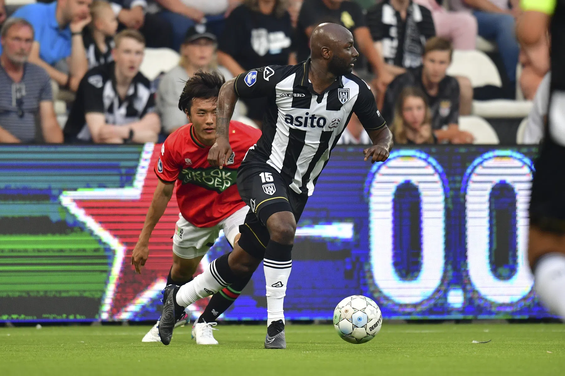 Schreuder neemt ook Willems mee naar NEC
