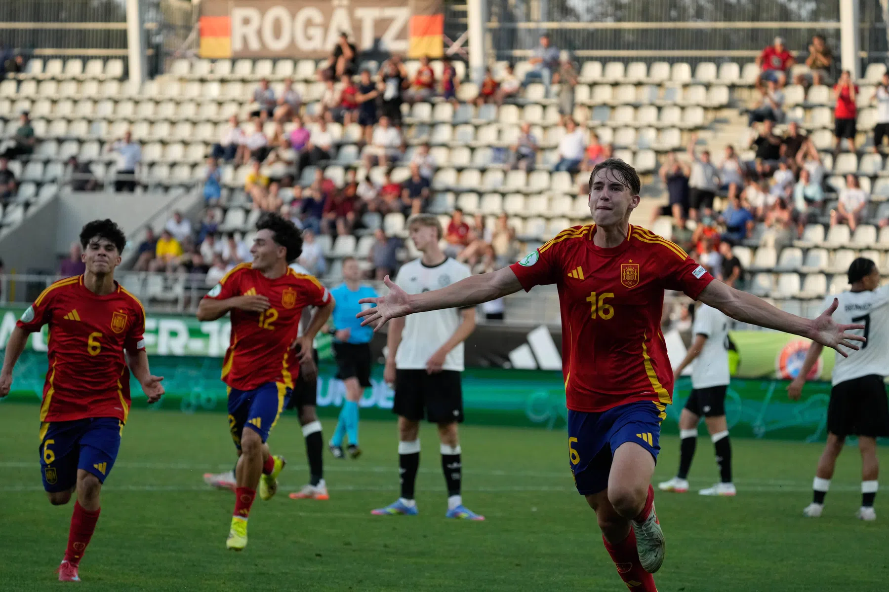 Oranje Onder-19 kan aan de bak in EK-finale tegen Spanje: 'Gekste apotheose ooit?'