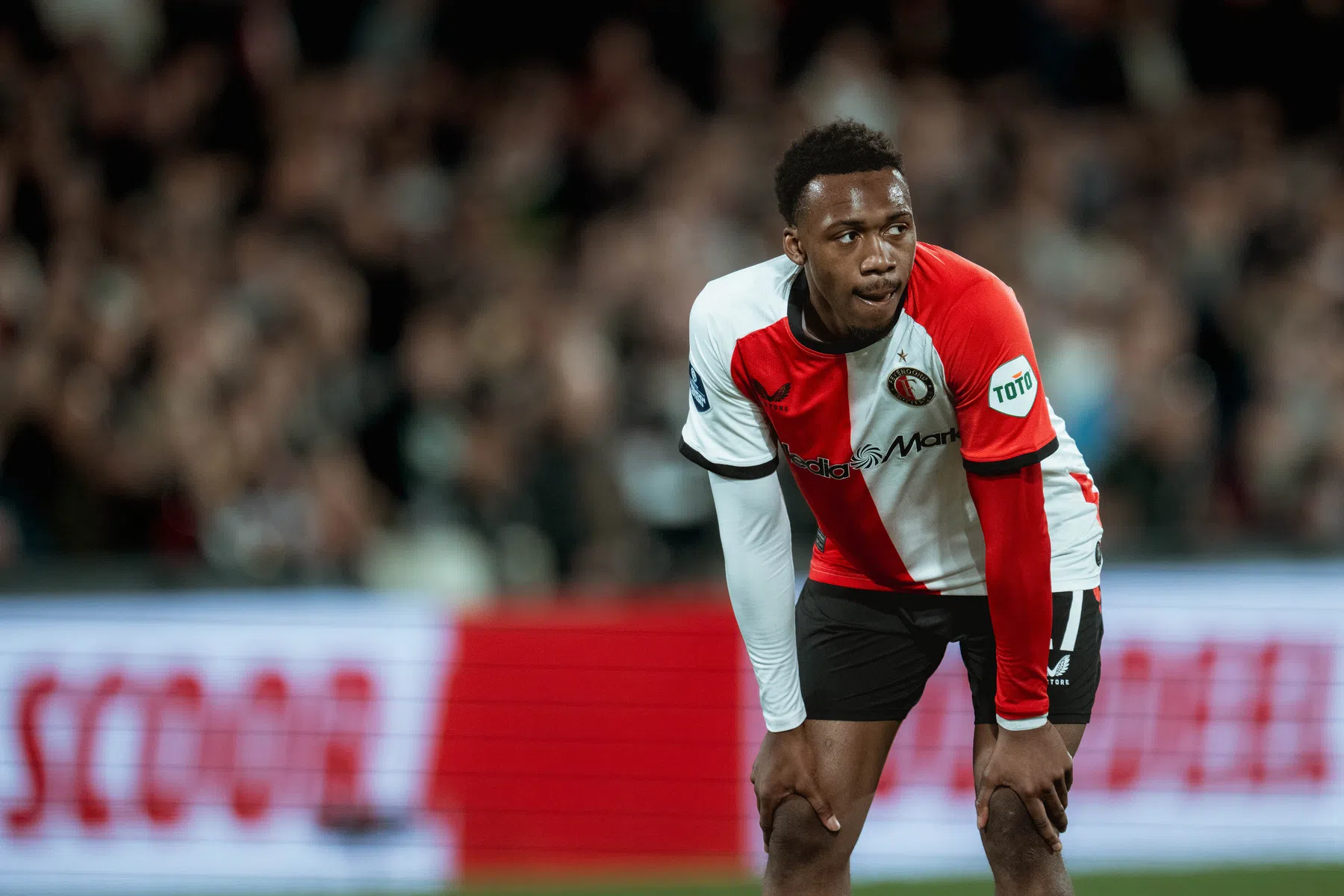 Antoni Milambo dicht bij akkoord met Brentford
