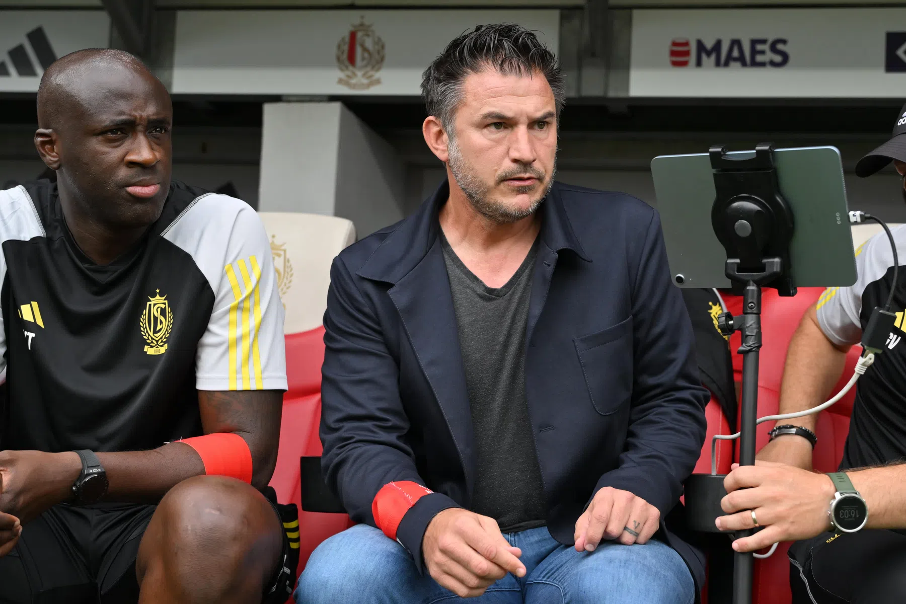'Eerste klus als hoofdtrainer gloort voor Yaya Touré in België'
