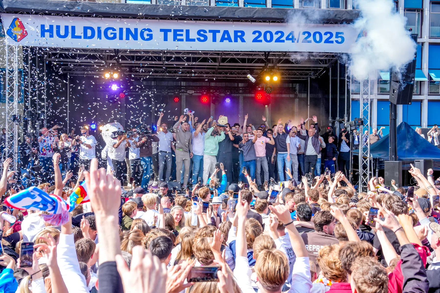 Buren bieden uitkomst voor trainingen Telstar