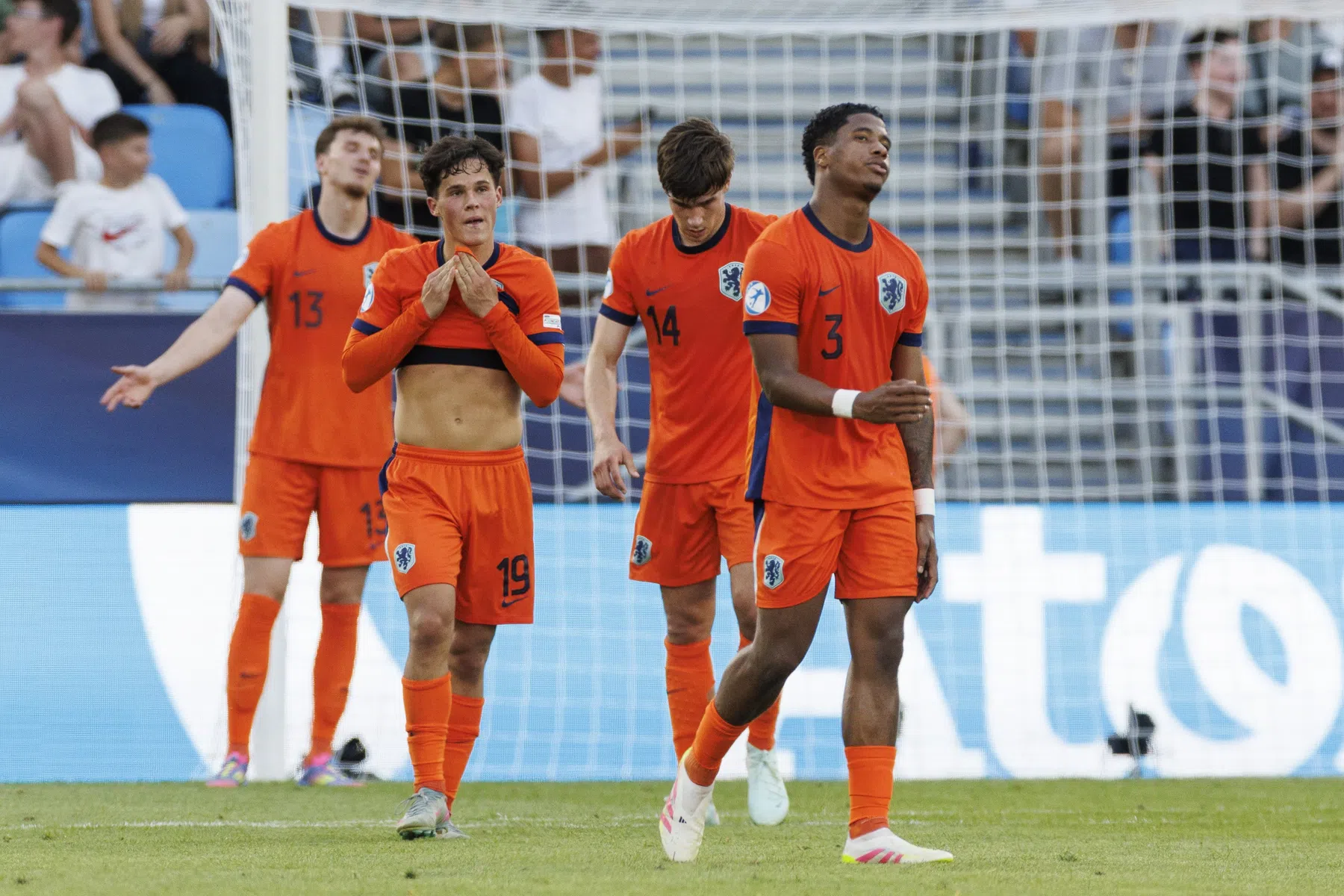 Elliott dompelt Jong Oranje in rouw: halve finale EK het eindstation