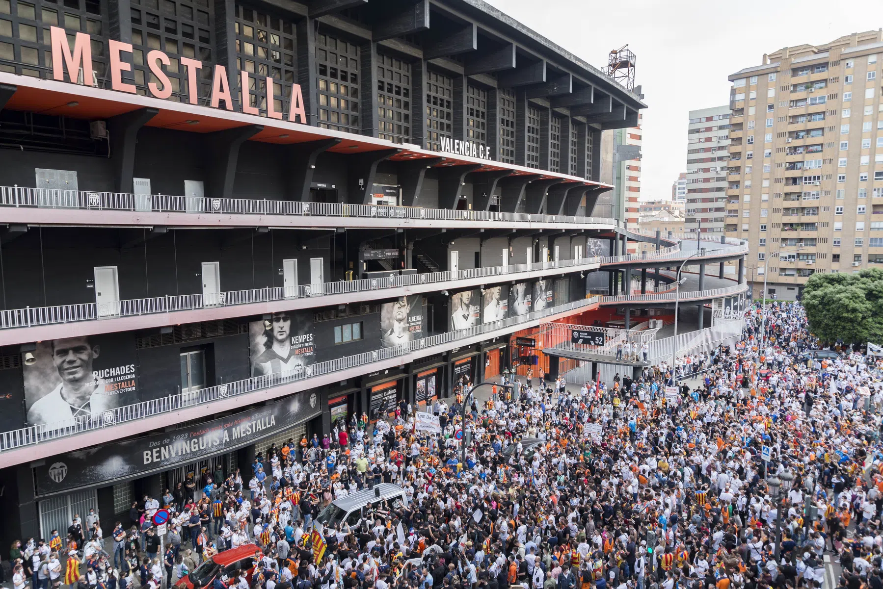 Stadionliefhebbers opgelet: het iconische Mestalla gaat binnenkort écht plat