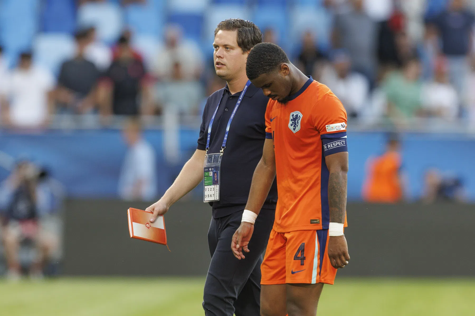 Hato verklaart woedende reactie na eerste goal Jong Engeland
