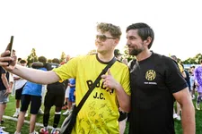 Thumbnail for article: Frikadellen, vlaaien en een probleemtattoo