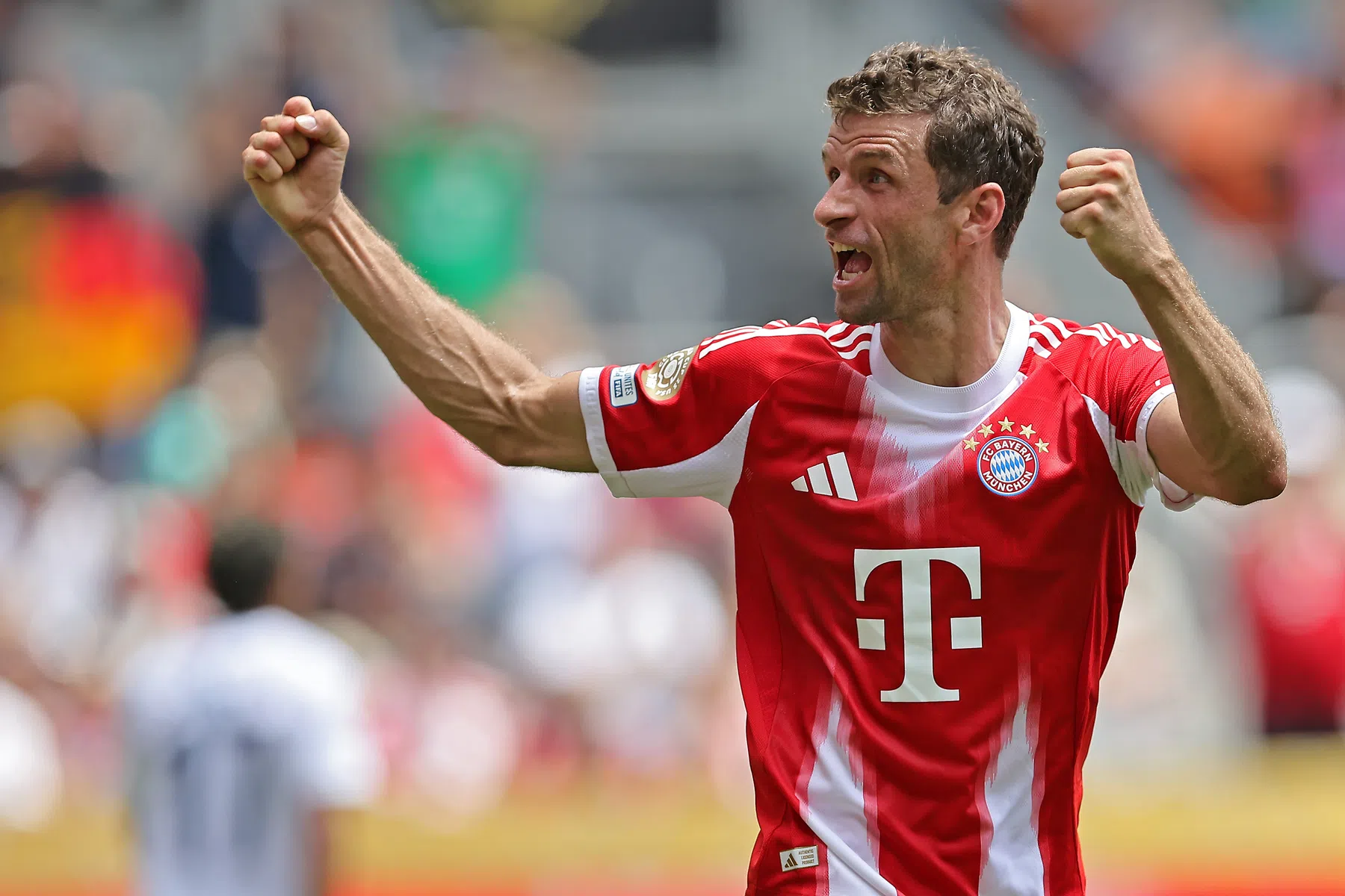 Müller bespreekt toekomst: 'Met Messi spelen? Ik zeg geen nee!'