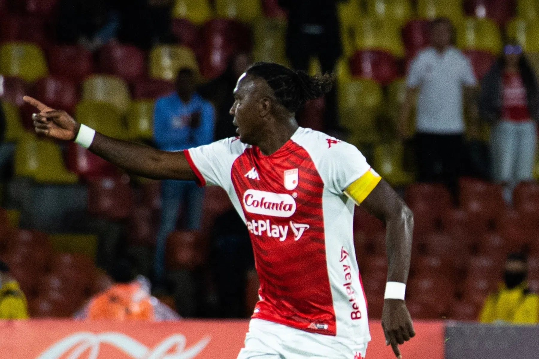 Heldenverhaal in Colombia: geblesseerde Rodallega (39) beslist titelstrijd