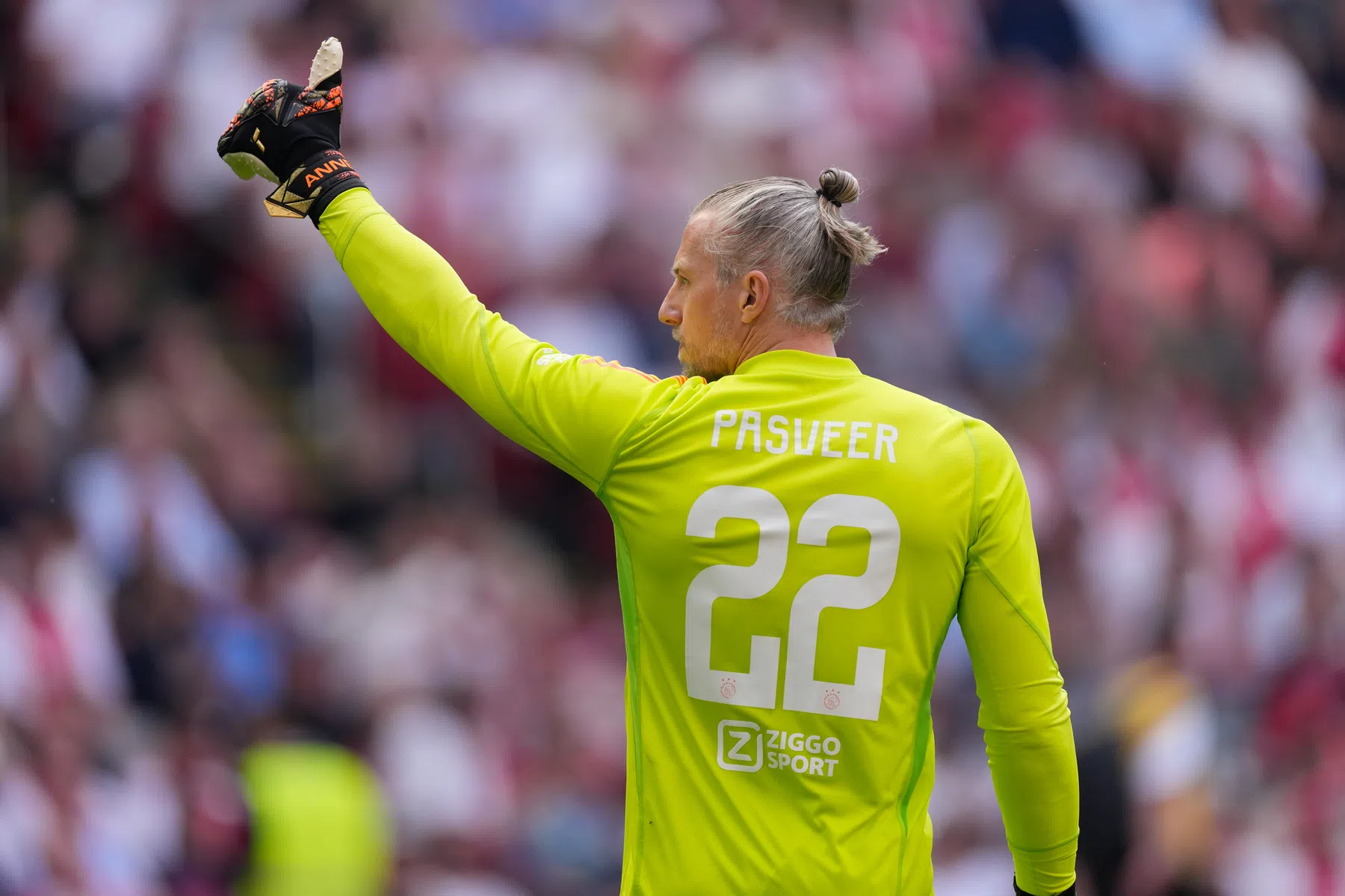 Pasveer staat plek onder de lat niet zomaar af bij Ajax: 'Wil zo veel mogelijk spelen'