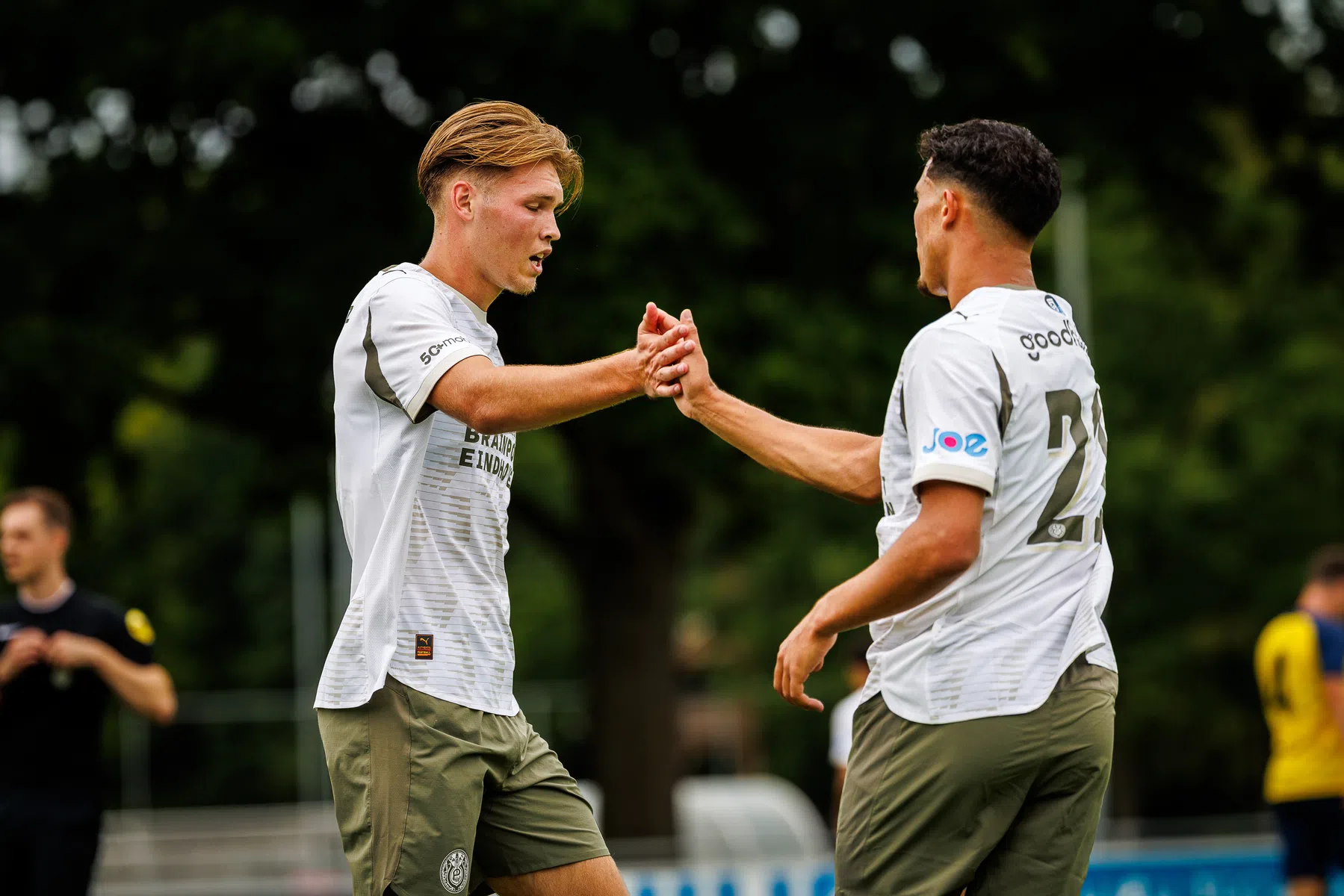 Talent (18) bezorgt PSV oefenzege tegen Belgische landskampioen