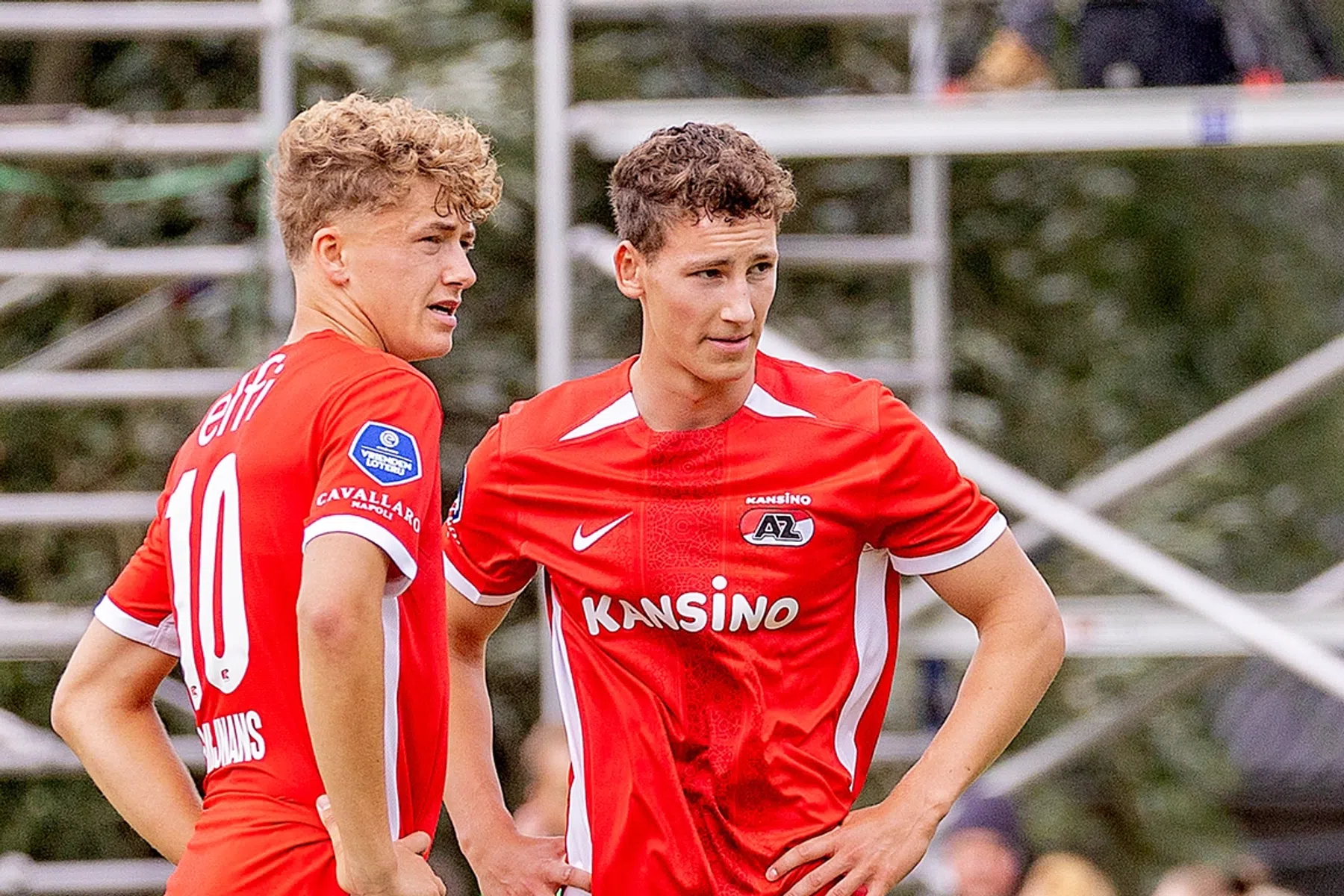 PSV meldt zich opnieuw bij AZ en wil behalve Van Bommel ook Mijnans 