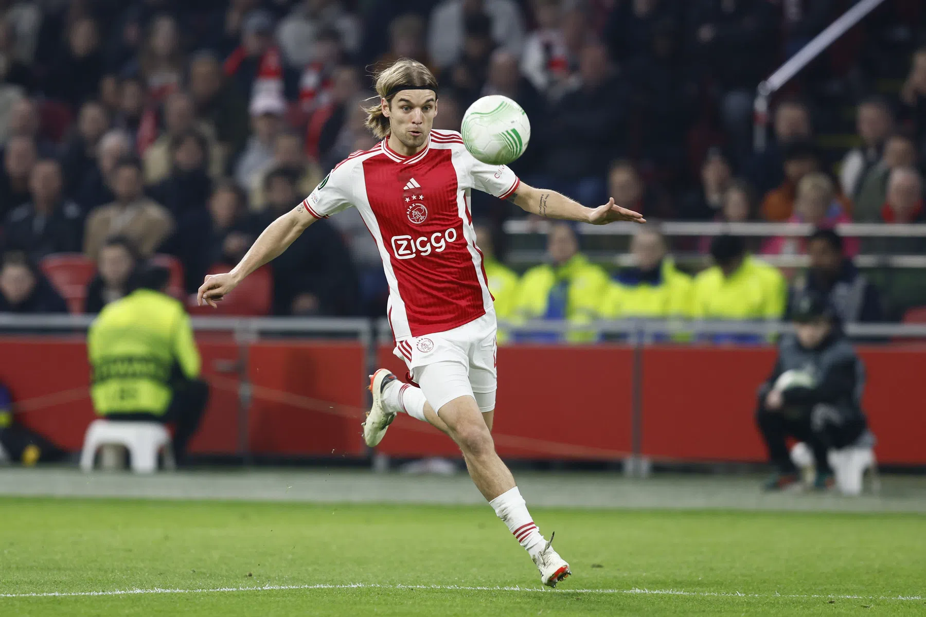 Ajax en Crystal Palace naderen akkoord over Borna Sosa
