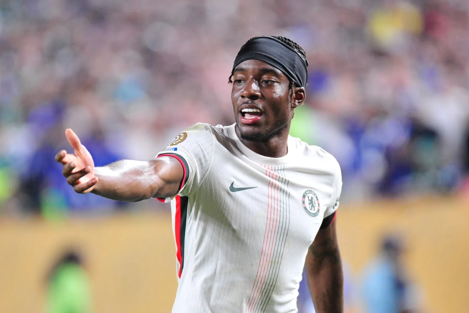 'Madueke persoonlijk akkoord met Arsenal: wachten op deal met Chelsea'