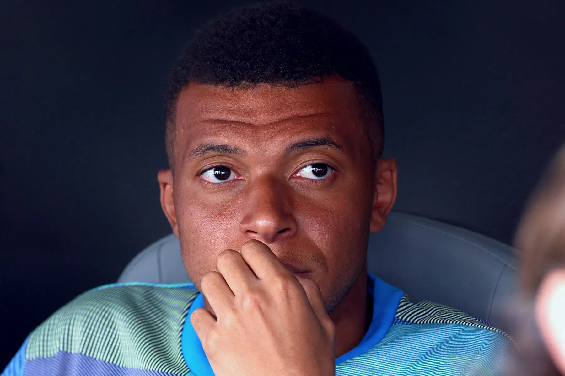 Mbappé laat daags voor weerzien met PSG aanklacht tegen oude club vervallen