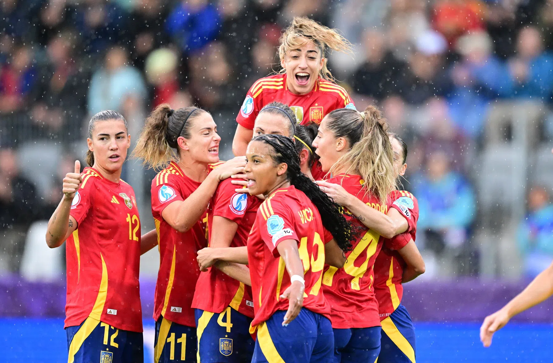 Dominant Spanje in sneltreinvaart naar knock-outfase EK