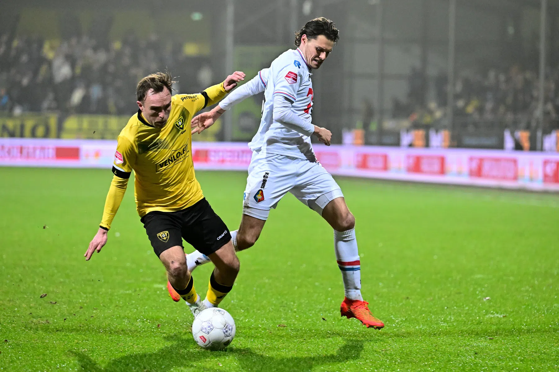 Vitesse geeft proefspelers de kans en verwelkomt assistent-trainer