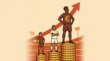 Thumbnail for article: Eredivisie pompt steeds meer geld in lonen: salarisrecord na salarisrecord