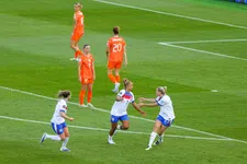 Thumbnail for article: Oranje weggevaagd door Engeland in tweede groepsduel