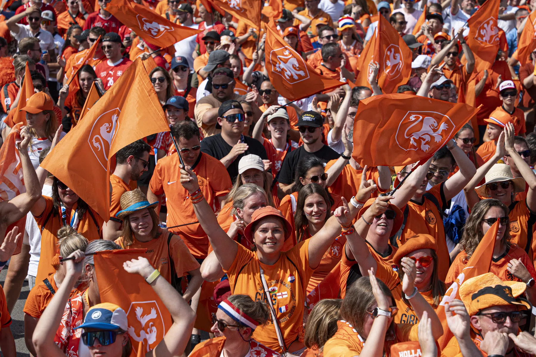 Horde twee voor Oranje Vrouwen: druk staat er al vol op bij Engeland