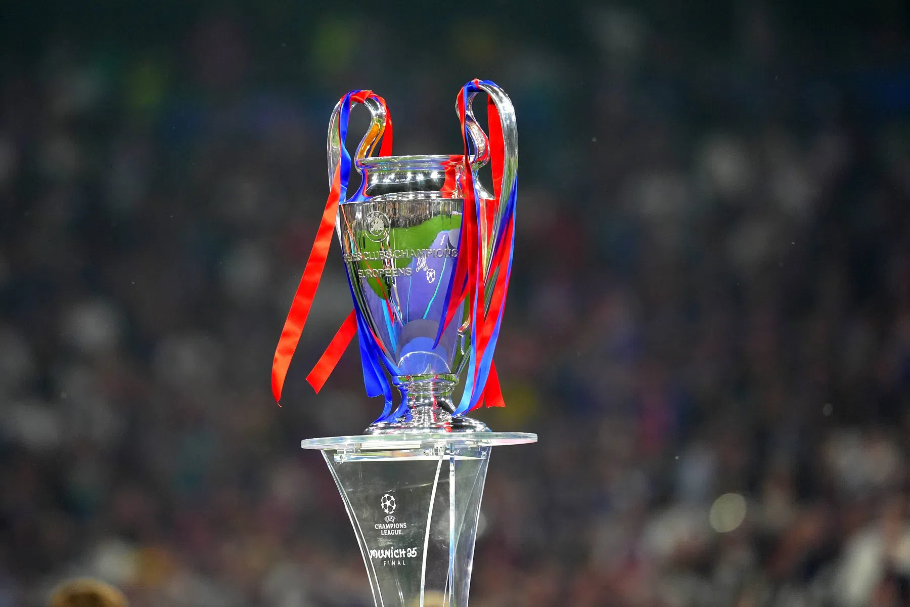 UEFA sleutelt klein beetje aan knock-outfase Europese toernooien