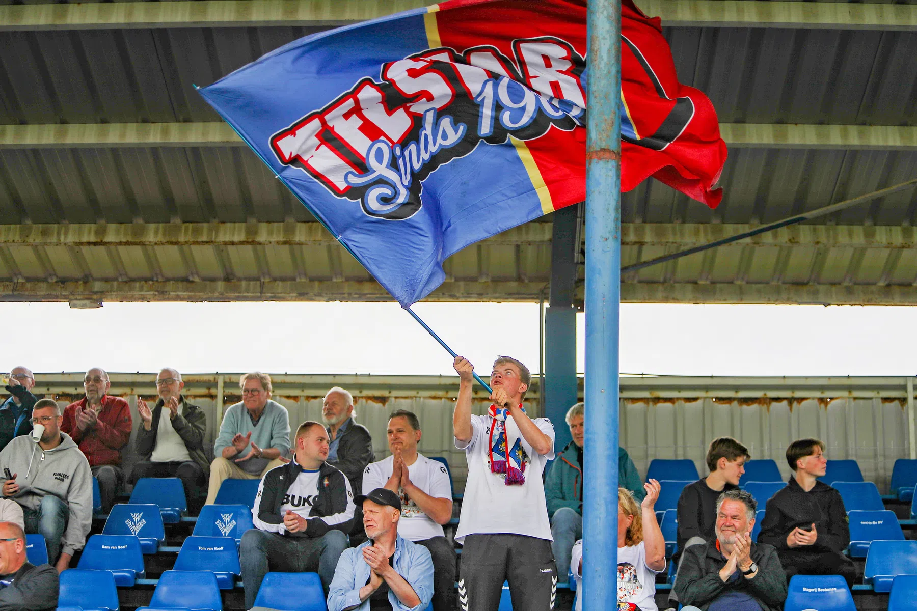 Telstar maakt live op de radio nieuwe shirtsponsor bekend