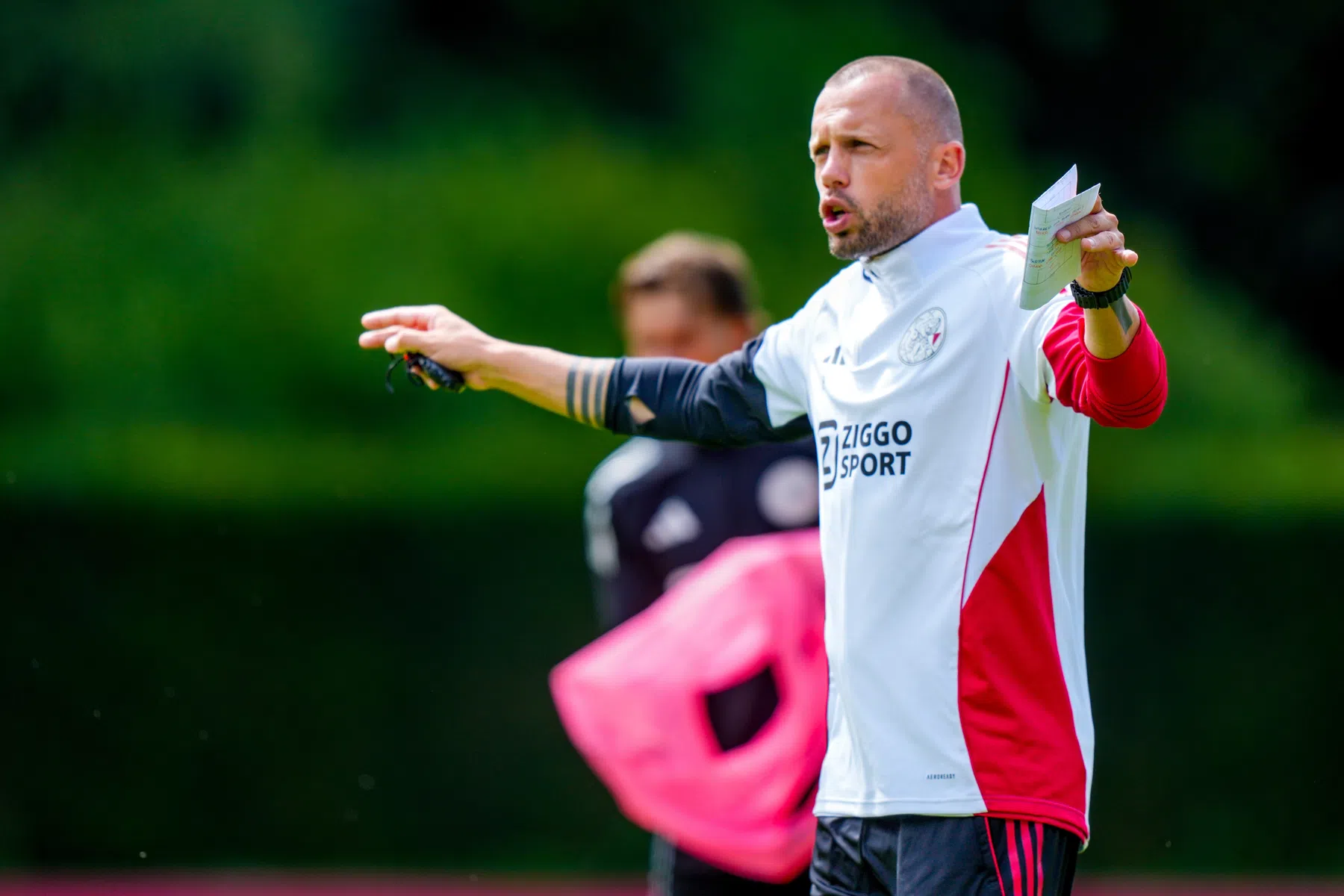 Heitinga over wensenlijst, puzzel en kansen voor talenten Ajax