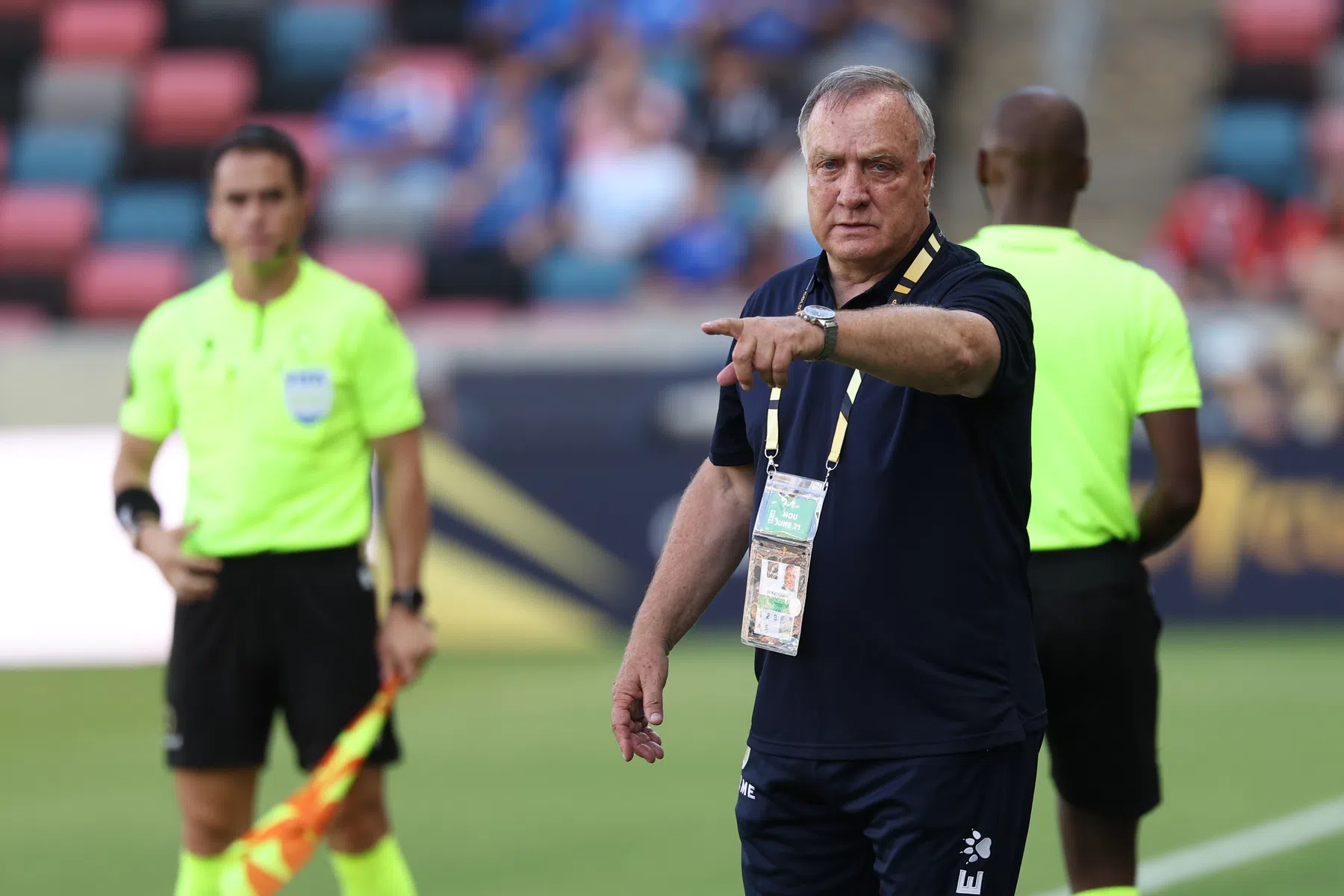Advocaat nog niet klaar met WK-missie en verlengt bij Curaçao